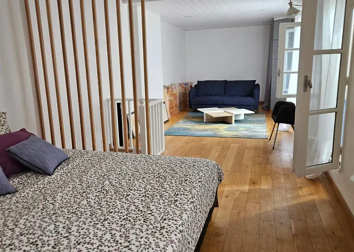 Belle Maison Centre Ла-Рошель