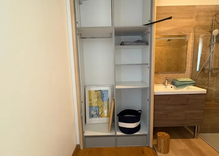 Belle Maison Centre Дом отдыха Ла-Рошель