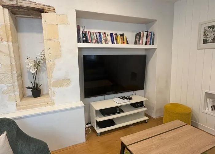 Belle Maison Centre *